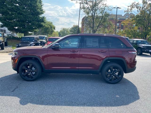 new 2025 Jeep Grand Cherokee car, priced at $44,750