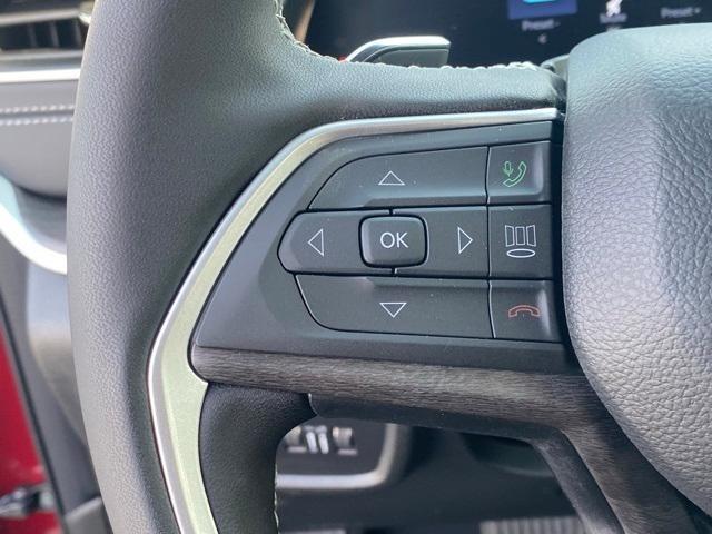 new 2025 Jeep Grand Cherokee car, priced at $44,750