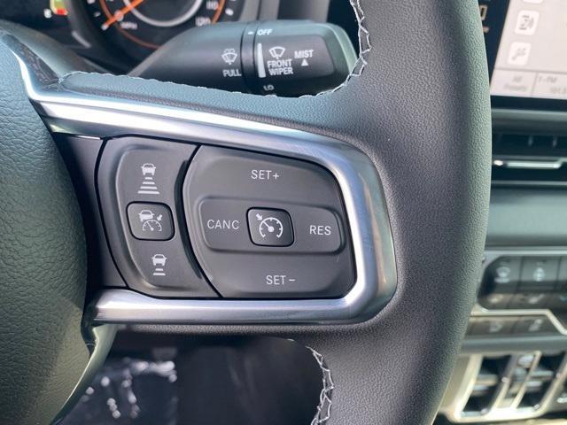 new 2025 Jeep Wrangler car, priced at $49,250