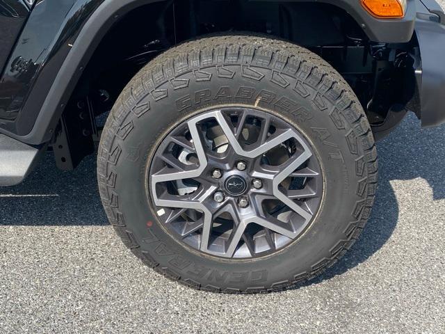 new 2025 Jeep Wrangler car, priced at $49,250