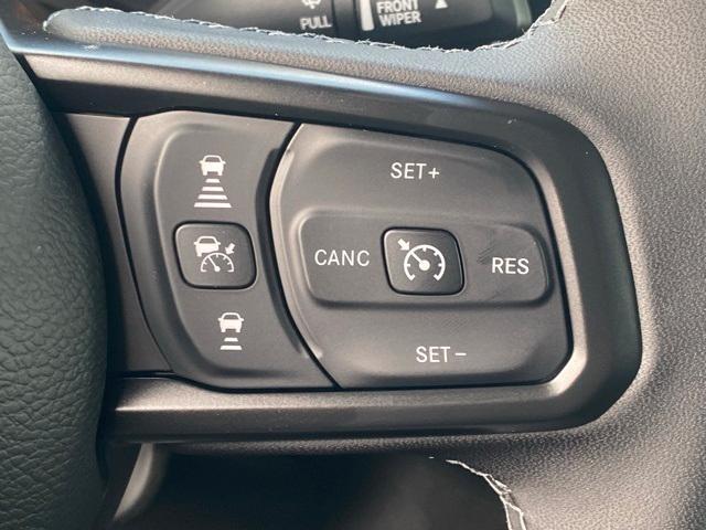 new 2025 Jeep Gladiator car, priced at $47,575