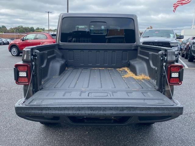 new 2025 Jeep Gladiator car, priced at $47,575