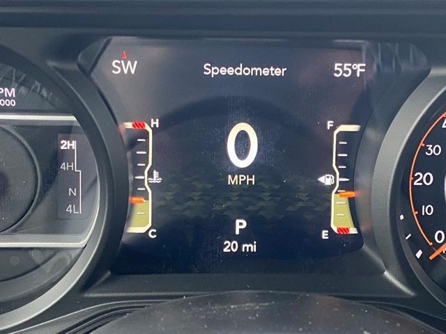 new 2025 Jeep Gladiator car, priced at $47,575