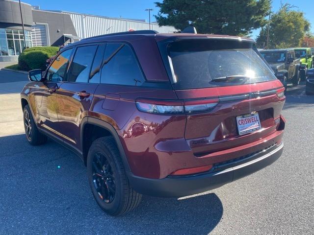 new 2025 Jeep Grand Cherokee car, priced at $40,750