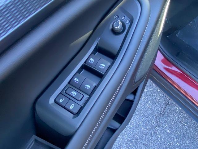 new 2025 Jeep Grand Cherokee car, priced at $40,750