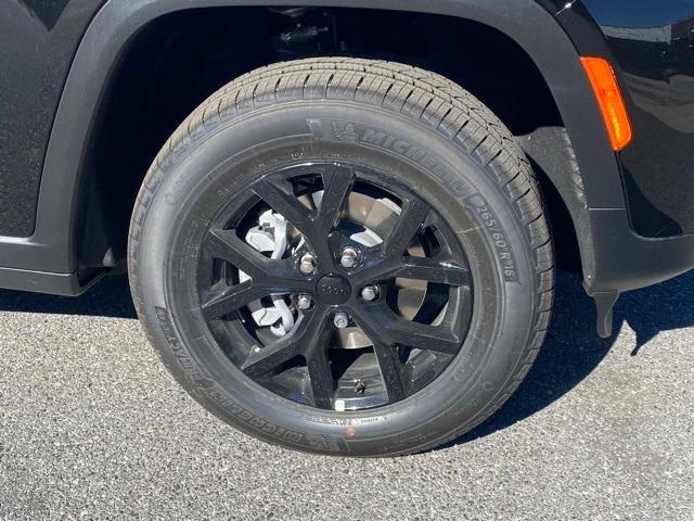 new 2025 Jeep Grand Cherokee car, priced at $47,065