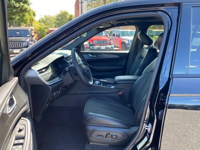 new 2025 Jeep Grand Cherokee L car, priced at $41,500
