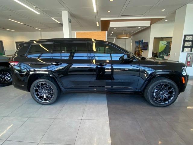 new 2025 Jeep Grand Cherokee L car, priced at $68,500