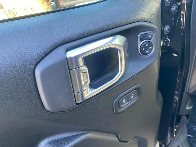 new 2025 Jeep Wrangler car, priced at $54,500