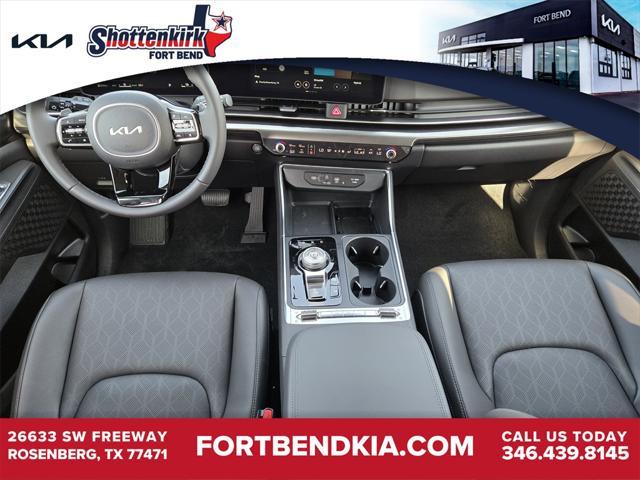 new 2025 Kia Carnival Hybrid car, priced at $53,890