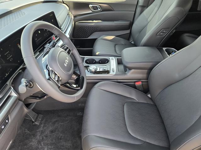 new 2025 Kia Carnival Hybrid car, priced at $51,812