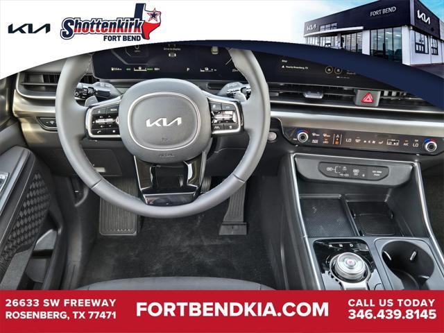 new 2025 Kia Carnival Hybrid car, priced at $53,890