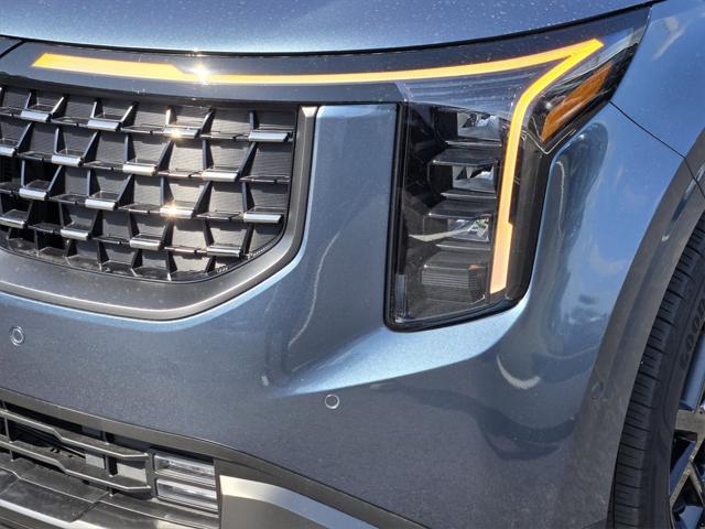 new 2025 Kia Carnival Hybrid car, priced at $51,812