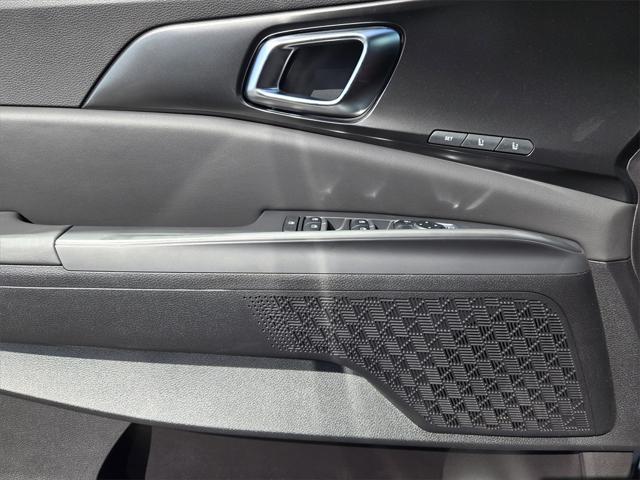 new 2025 Kia Carnival Hybrid car, priced at $51,812