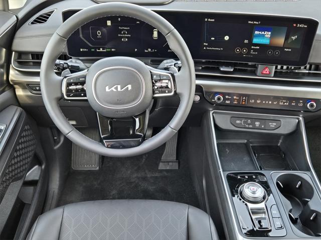 new 2025 Kia Carnival Hybrid car, priced at $51,812