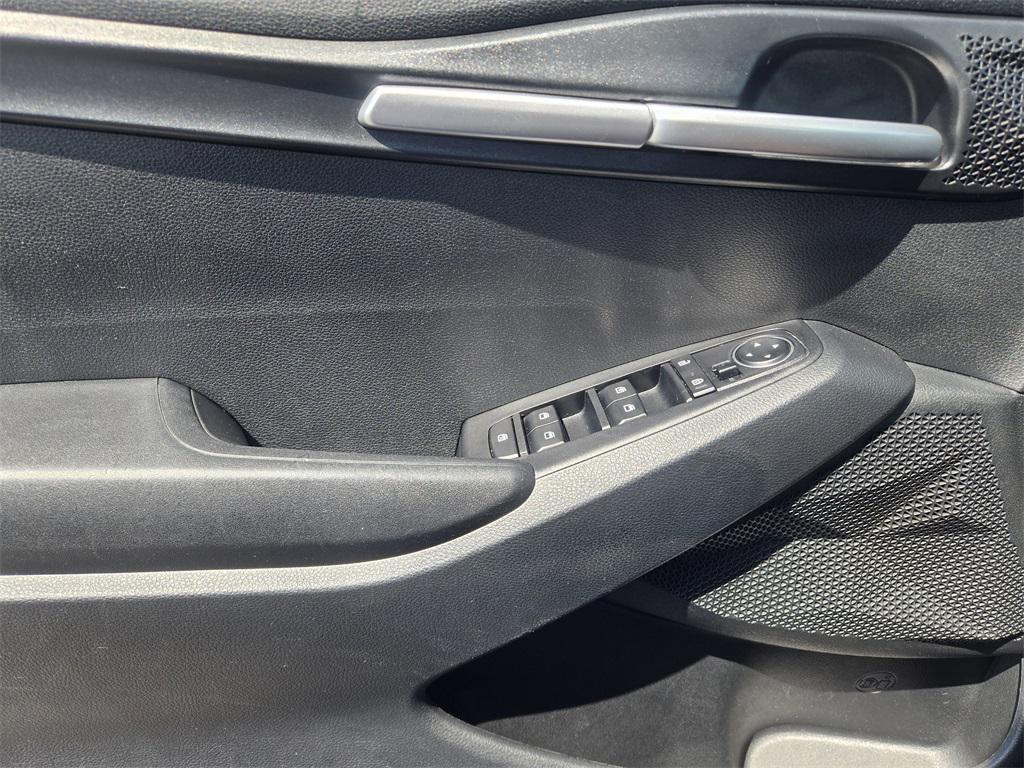 used 2023 Kia Seltos car, priced at $18,702