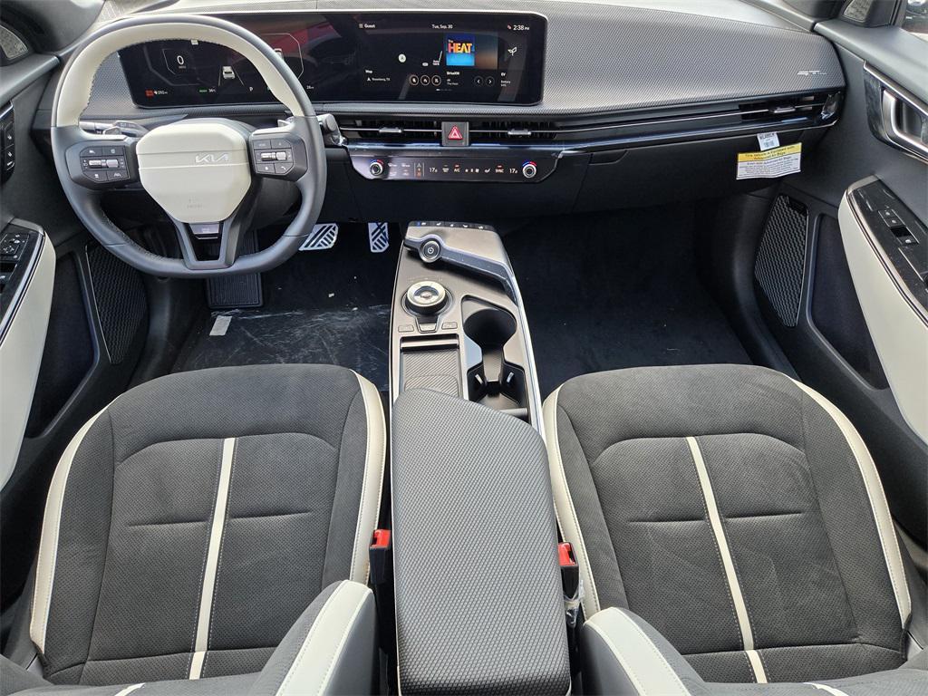 new 2025 Kia EV6 car, priced at $47,140