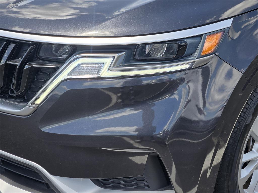 used 2024 Kia Carnival car, priced at $31,888