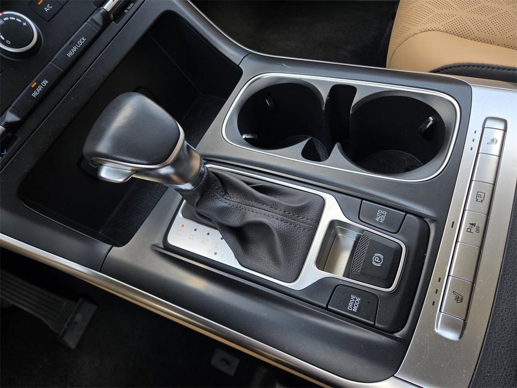used 2024 Kia Carnival car, priced at $31,888