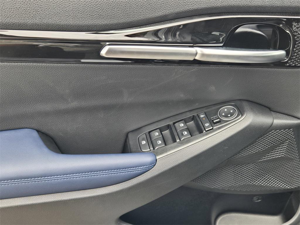new 2025 Kia Seltos car, priced at $23,374