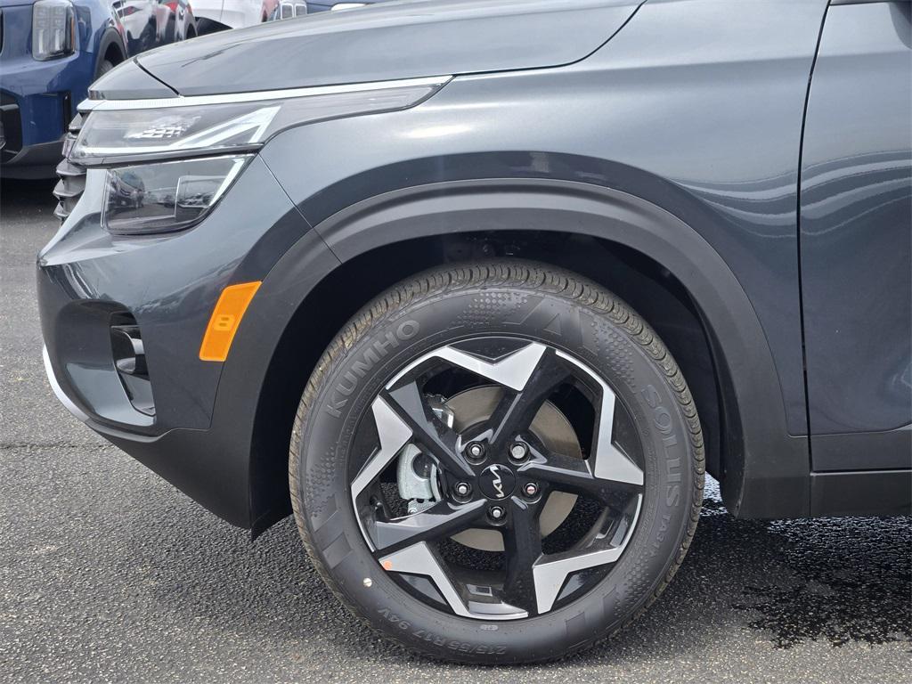 new 2025 Kia Seltos car, priced at $23,374