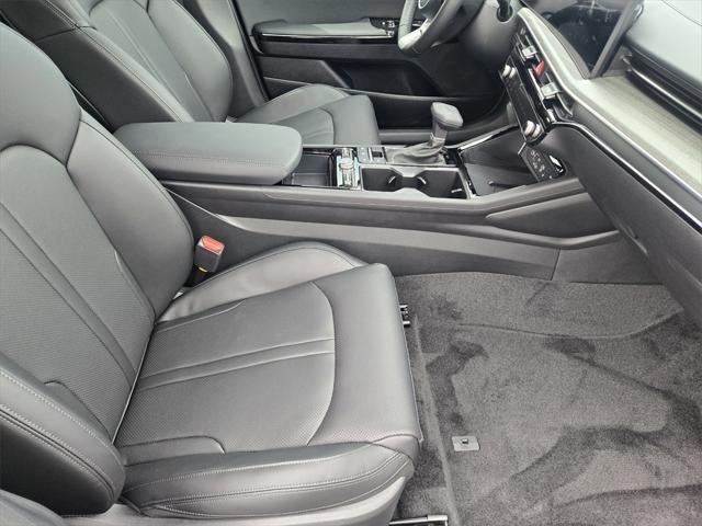new 2025 Kia K5 car, priced at $32,360
