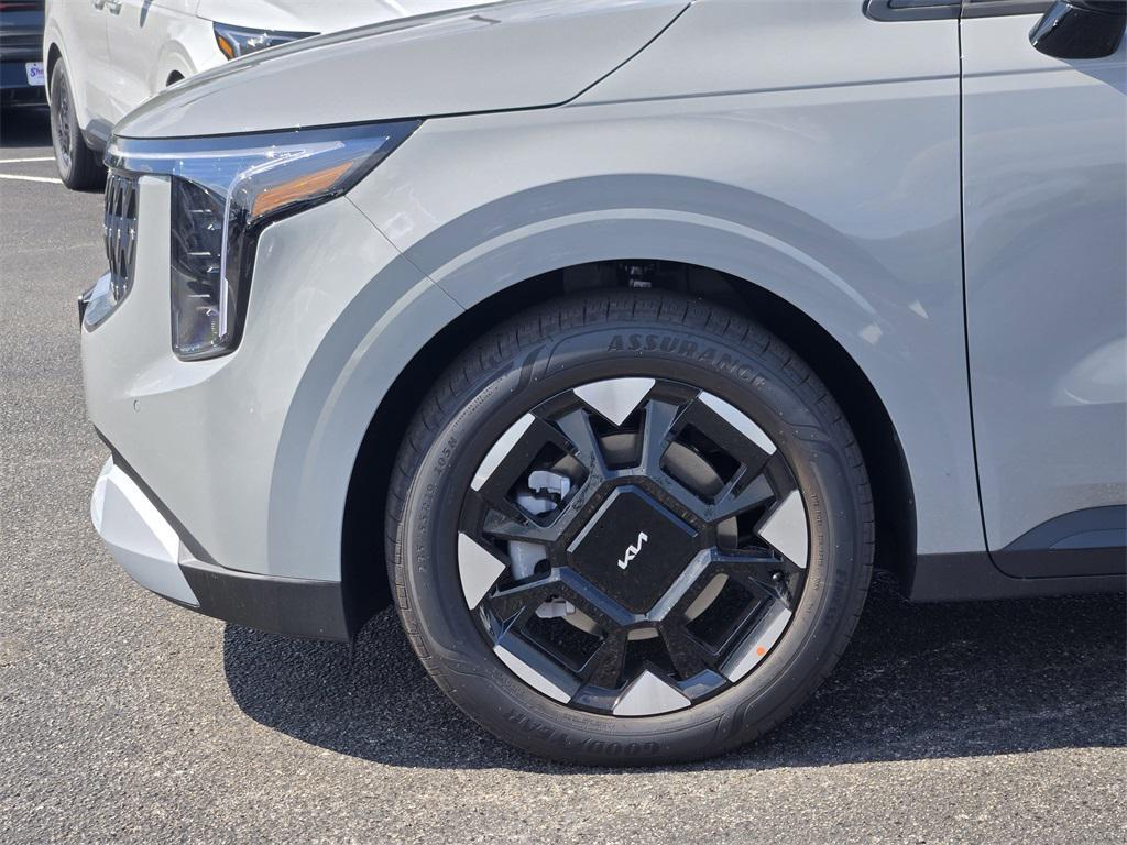 new 2026 Kia Carnival car, priced at $39,895