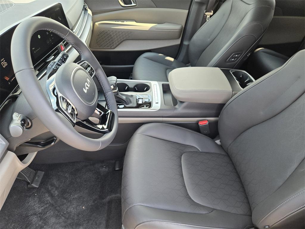 new 2026 Kia Carnival car, priced at $39,895