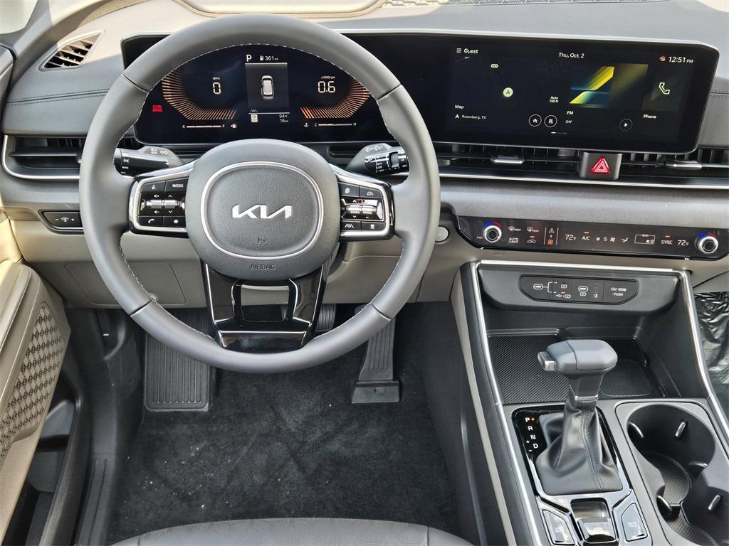 new 2026 Kia Carnival car, priced at $39,895