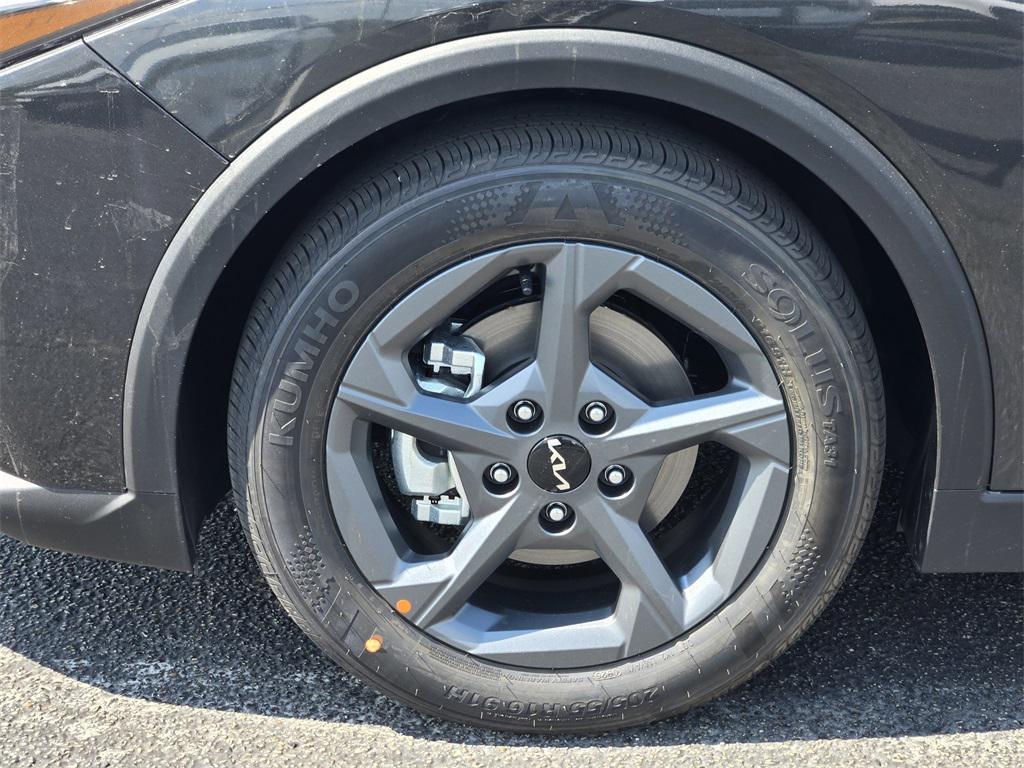 new 2025 Kia K4 car, priced at $21,976