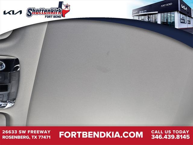 new 2025 Kia Sorento car, priced at $38,645