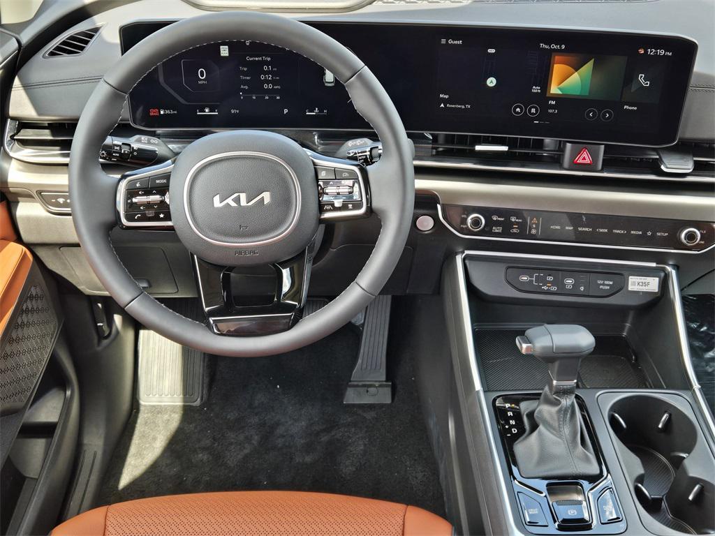 new 2026 Kia Carnival car, priced at $49,399