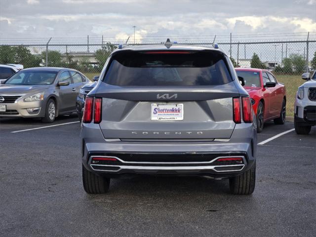 used 2022 Kia Sorento car, priced at $31,995