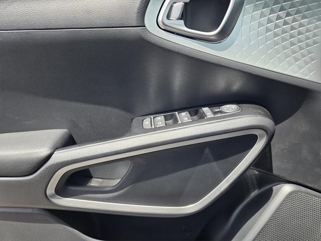 new 2025 Kia Soul car, priced at $20,537