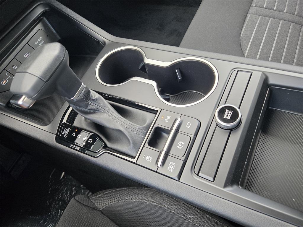 new 2026 Kia K5 car, priced at $25,637