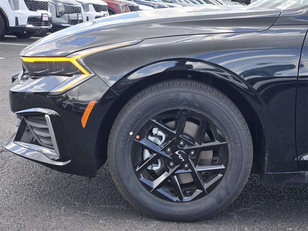 new 2026 Kia K5 car, priced at $25,637
