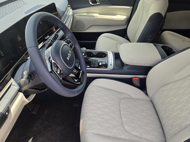 new 2025 Kia Carnival car, priced at $41,399