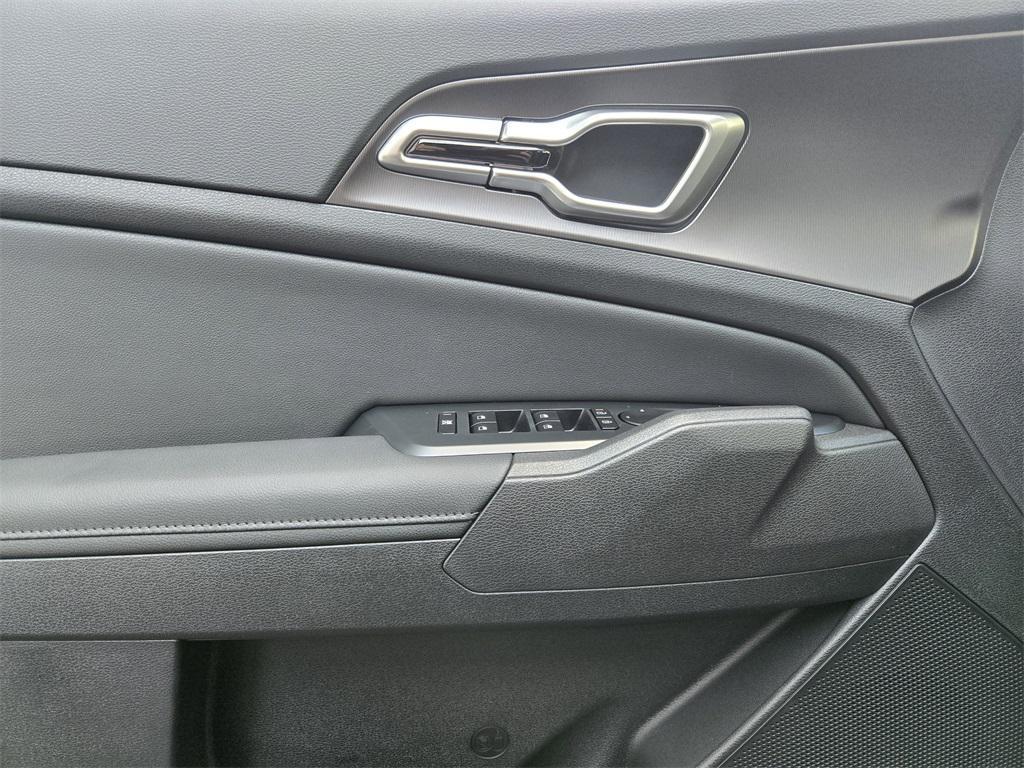 new 2026 Kia Sportage Hybrid car, priced at $33,319