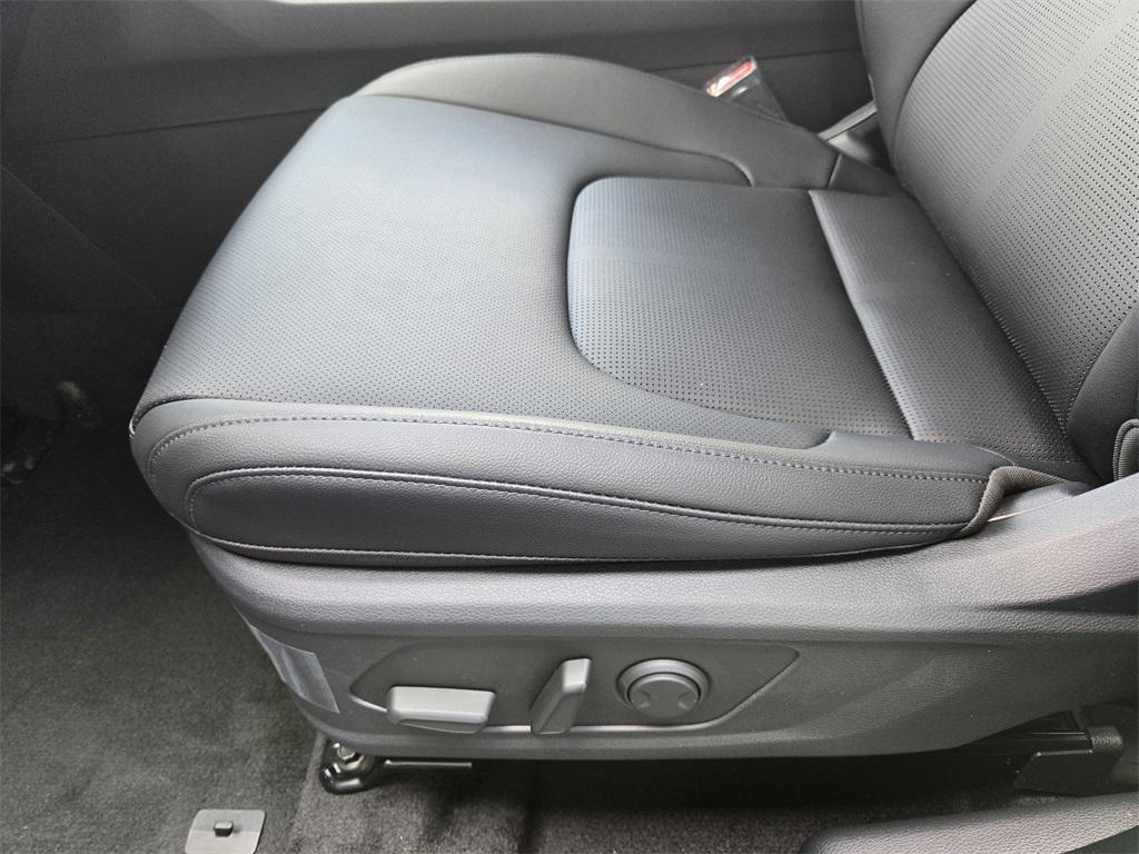 new 2026 Kia Sportage Hybrid car, priced at $33,319