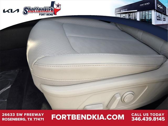 new 2025 Kia Sorento car, priced at $41,695