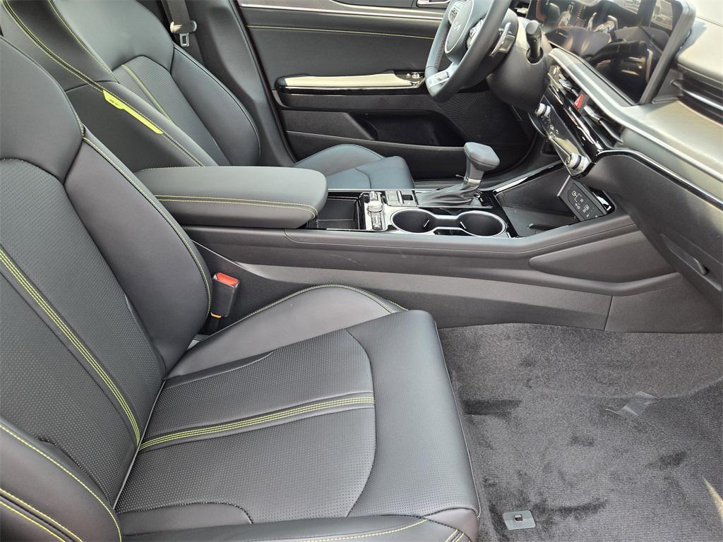 new 2026 Kia K5 car, priced at $34,595