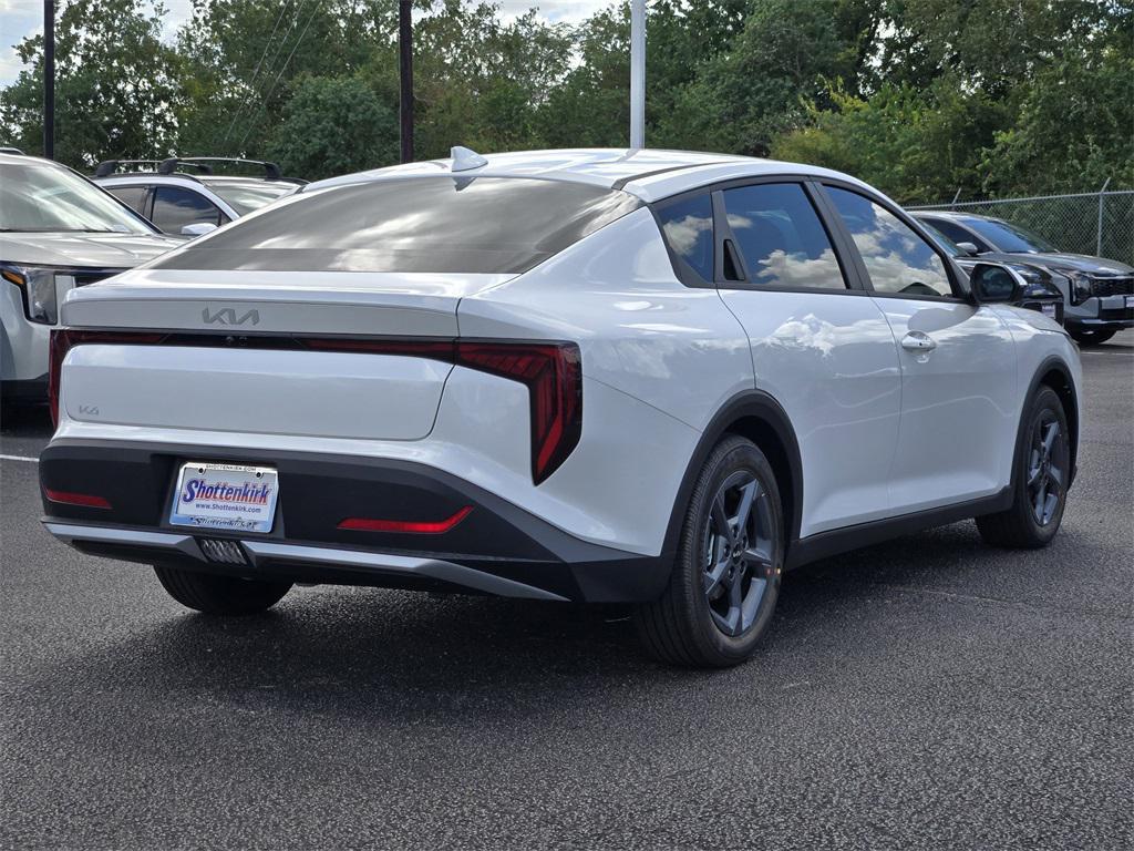 new 2025 Kia K4 car, priced at $22,332