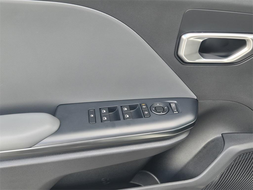 new 2025 Kia K4 car, priced at $22,332