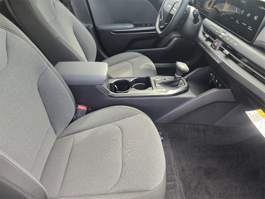 new 2025 Kia K4 car, priced at $22,332