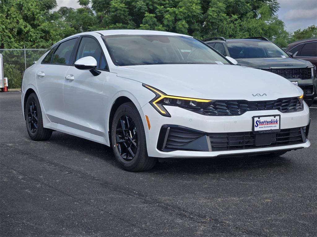 new 2026 Kia K5 car, priced at $28,310