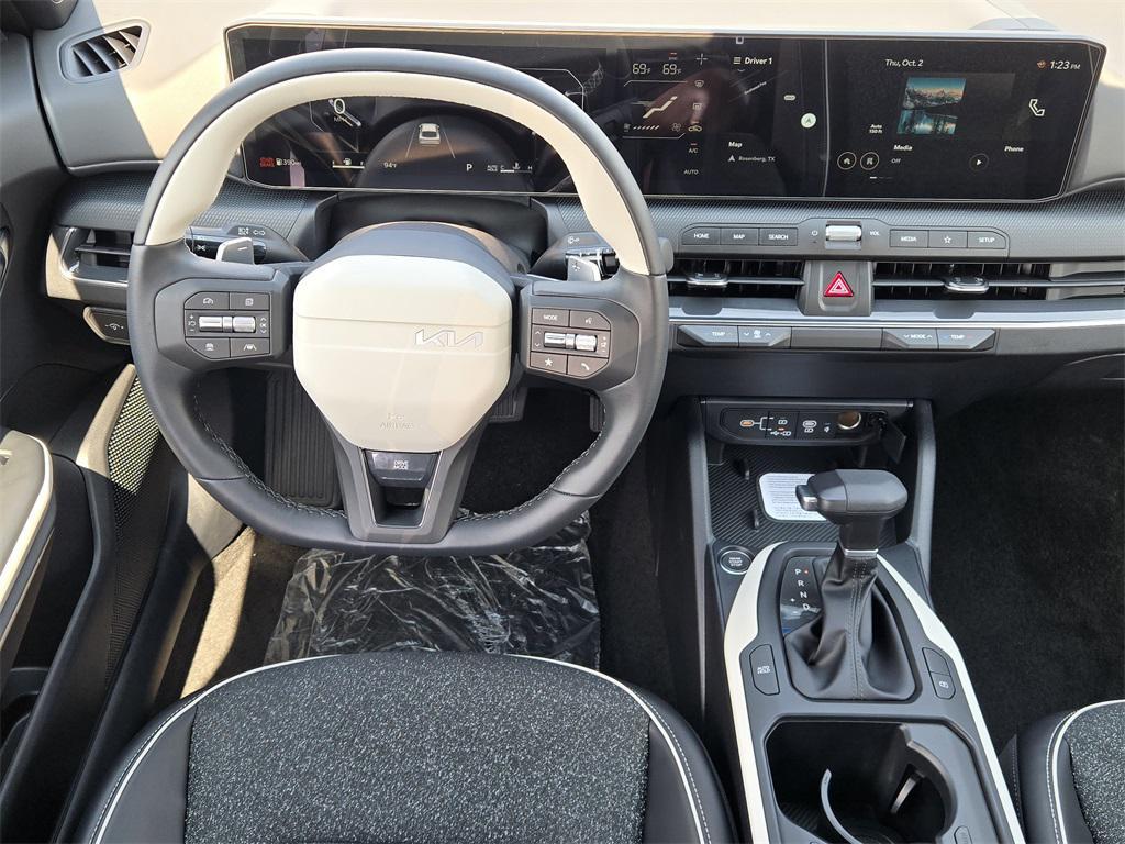 new 2025 Kia K4 car, priced at $23,566