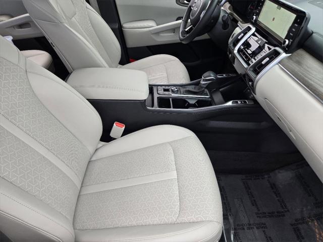 used 2023 Kia Sorento car, priced at $30,777