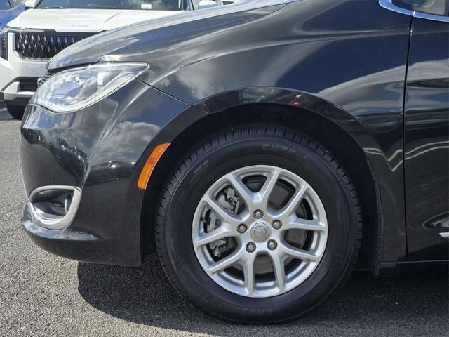 used 2020 Chrysler Pacifica car, priced at $14,991