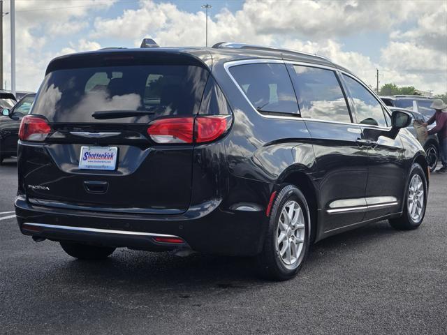 used 2020 Chrysler Pacifica car, priced at $14,991