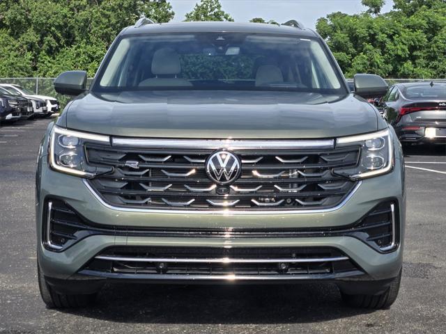 used 2025 Volkswagen Atlas car, priced at $47,787
